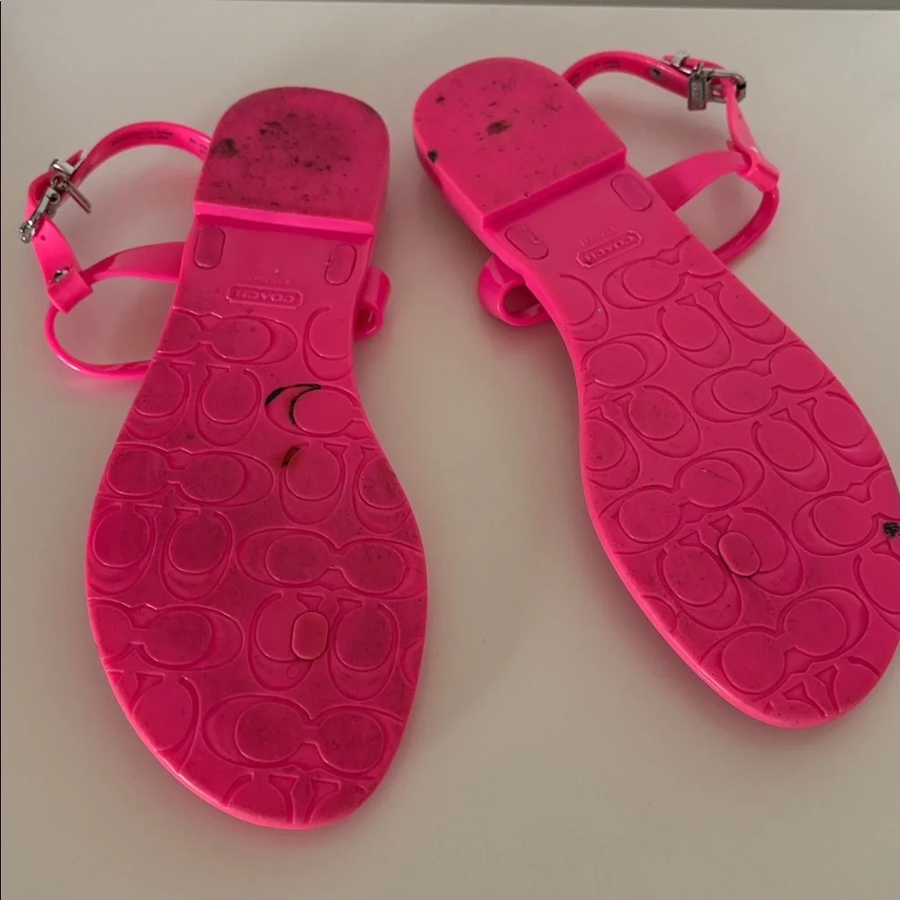 Coach pansy pink sandals size 9 Needs cleaning - Picture 3 of 4